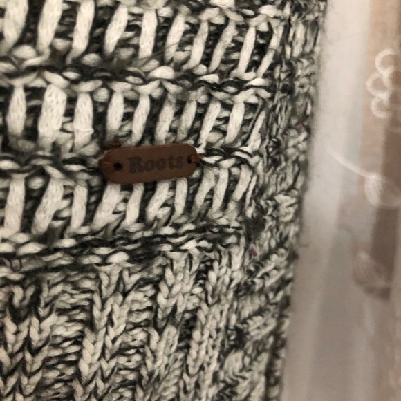 Roots chunky knit sleeveless sweater SZ M - Picture 2 of 10